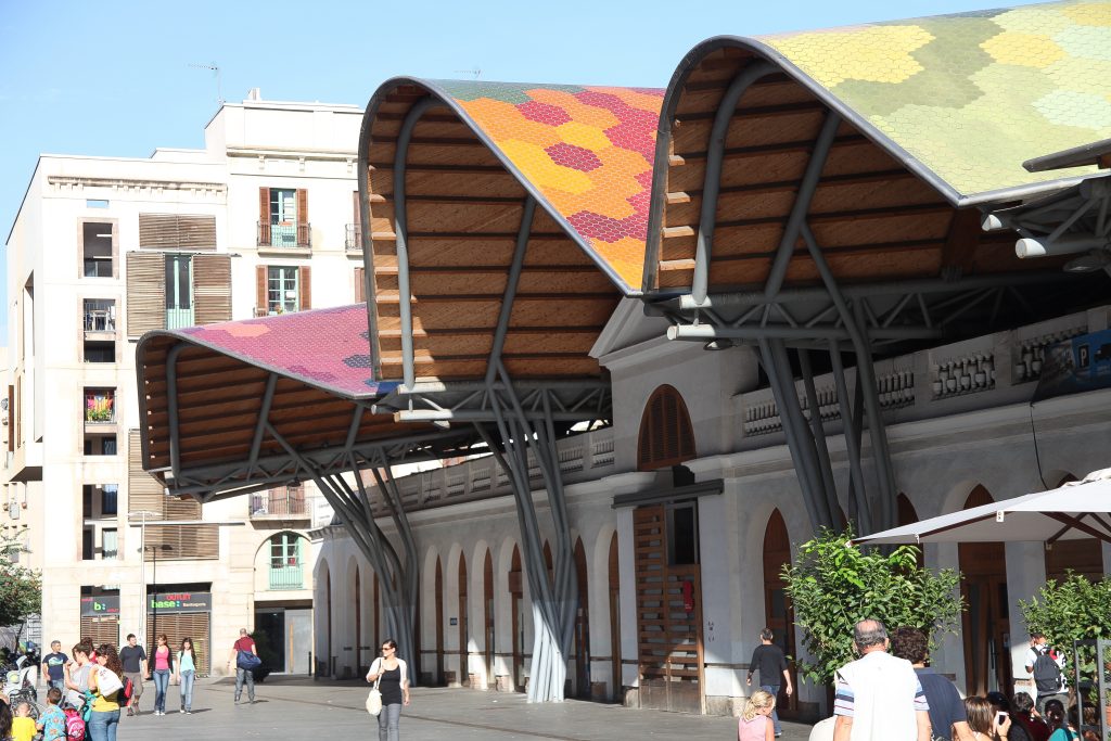 Mercat de Santa Caterina Barcelona coberta ceràmica