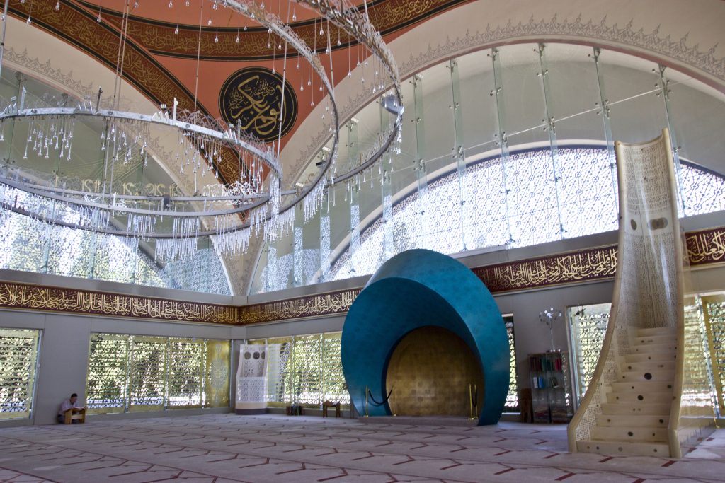 Sakirin Mosque Istanbul interior arquitectura